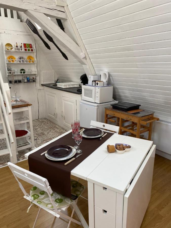 Loft De Lancelot City Center Sens Exterior photo